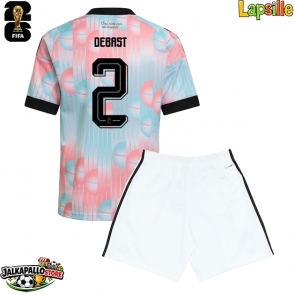 Belgia Zeno Debast #2 Vieraspaita Lapsille MM-kisat 2026 Lyhythihainen (+ shortsit)